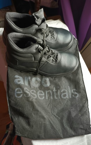 Safety boots arco essentials - safety,