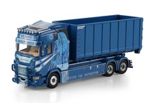 Scania riged truck hooklift