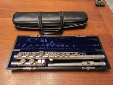 Beautiful Yamaha flute YFL-26s