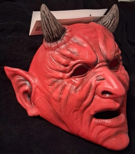 Nwt devil classic mask red - mask,