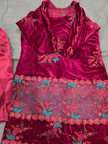 Women maroon embroidered - maroon,