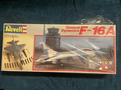 Vintage revell general - vintage, 1/32