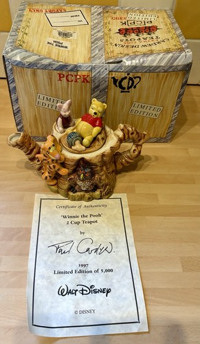 Winnie the pooh - the, teapot