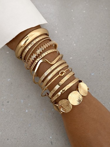 Gold tone multi layer bracelet - gold,