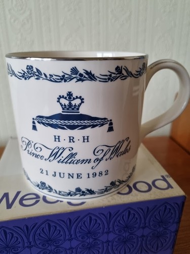 Vintage wedgwood guyatt - **vintage,