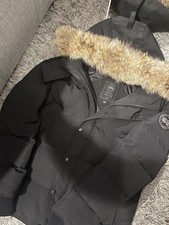 Canada Goose Men’s Wyndham Parka – Black , S  , Excellent Condition