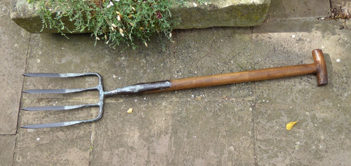 Vintage potato fork - potato, lug