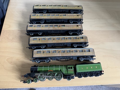 Hornby flying scotsman 5 - hornby,