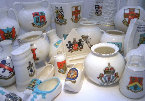 Crested china selection - crested,