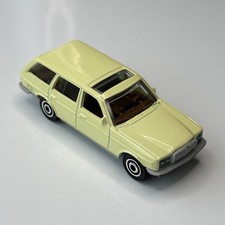 Matchbox Mercedes-Benz W123