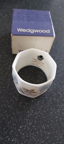 Wedgewood napkin ring - in, box