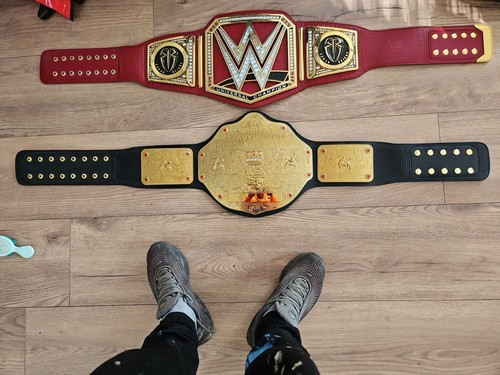 Authentick wwe replica - authentick,