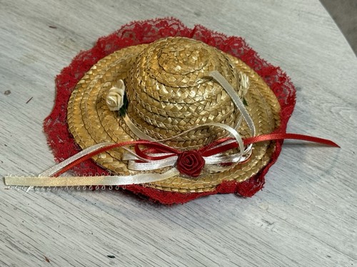 Vintage miniature straw - 6”,