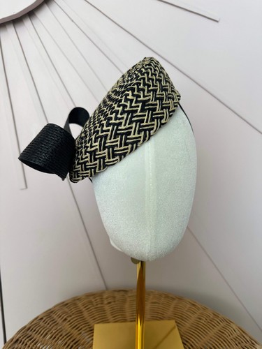 Black natural woven - black,