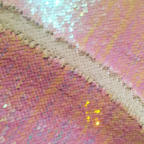 Iridescent pink white - &,