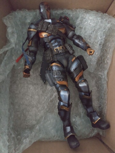 Play arts kai deathstroke