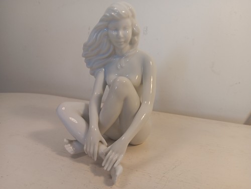 Glazed white porceline - white, 6"