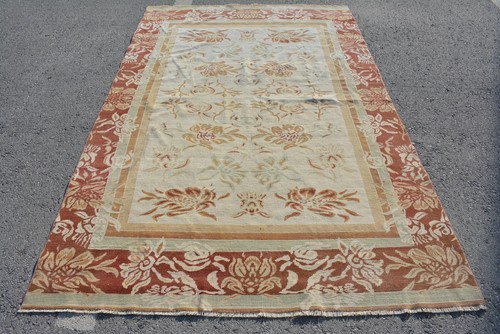 Vintage large rug - large,