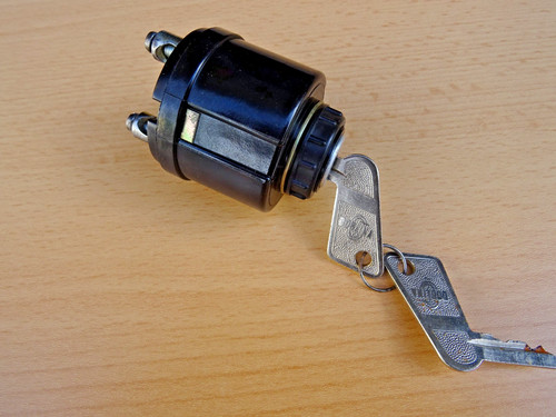 Gdr ignition lock - ignition,