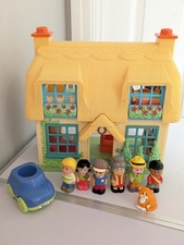 ELC Happyland Rose Cottage