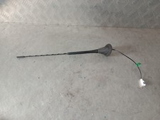 Fiat 500L 2012 - 2017 Exterior Roof Aerial Antenna & Base Unit 