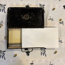 Antique Metal Reeves and Sons