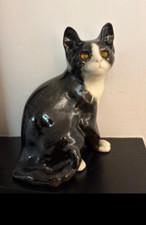 Winstanley Pottery Cat Size 5