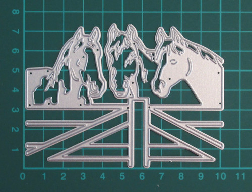 V1900 horses gate metal - horses,