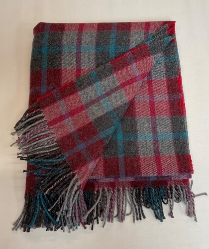 Pure wool fringed - pure,