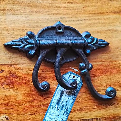 Heavy cast iron - iron, 3-hook