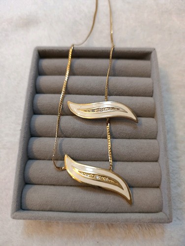 Retro avon gold tone cream - tone,