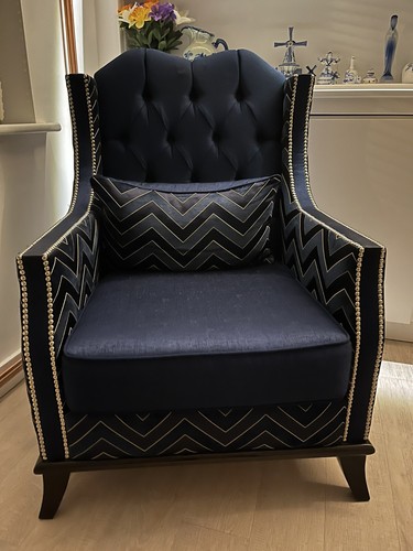 Stunning chesterfield queen - stunning,