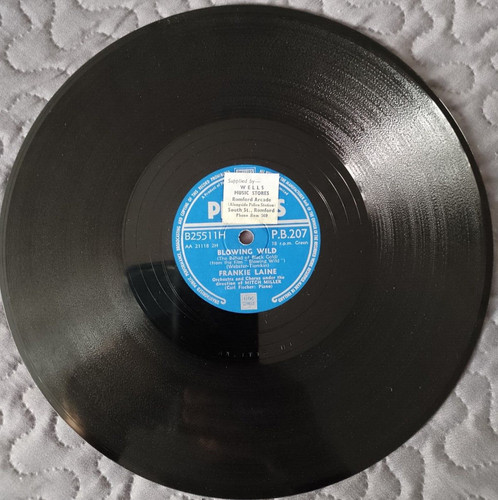 Frankie laine blowing - frankie, laine--blowing