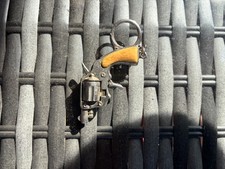 Vintage Gun Keyring Victory