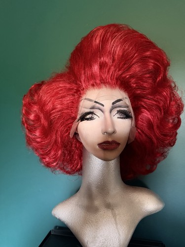 Bright red drag - queen, lace