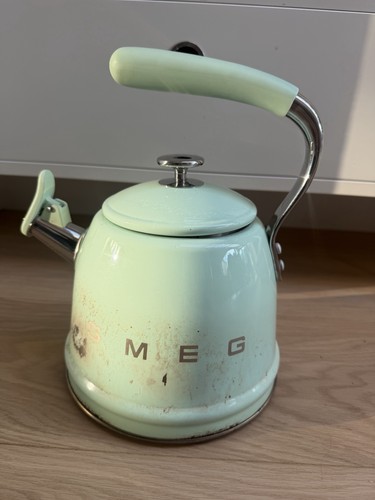 Smeg retro whistling - retro,