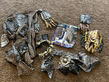 ALIENS VS PREDATOR Requiem Adult Costume WITH Mask + Accessories Medium