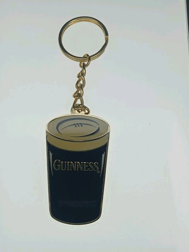 Vintage guinness keyring - guinness,