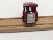 Bertie the Bus from Thomas And friends Wooden Railway Train BRIO, Learning Curve