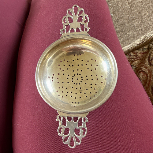 Silver ornate round handled - silver,