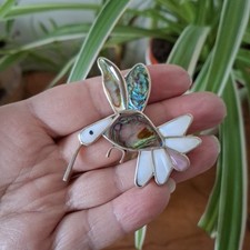 VINTAGE ALPACA HUMMING BIRD