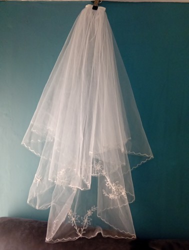 White wedding veil tier - white,