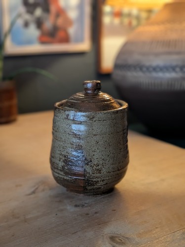 Vintage 11cm studio pottery - vintage,