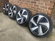 GENUINE VW GOLF GTi 18”