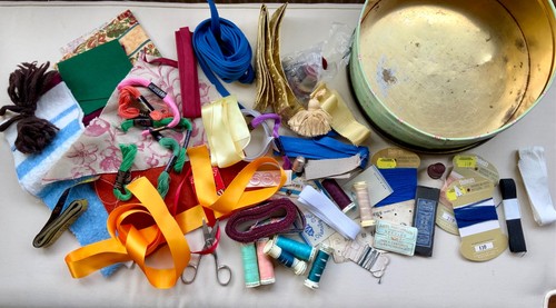Vintage sewing craft items - vintage, in