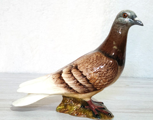 Beswick racing pigeon rare - beswick,