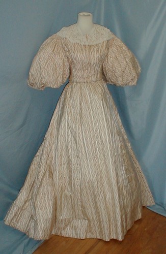 Stunning antique ball - stunning, gown