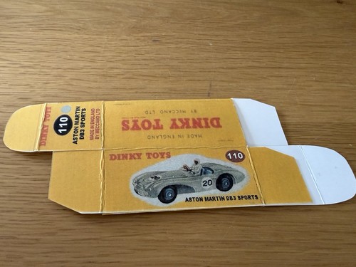 Dinky toys 110 aston - dinky,