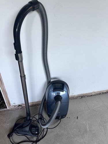 Miele s712 2000w - miele, vacuum