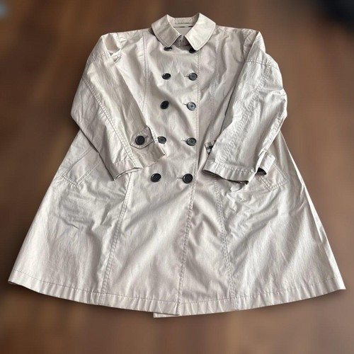 Burberry beige trench coat - beige,